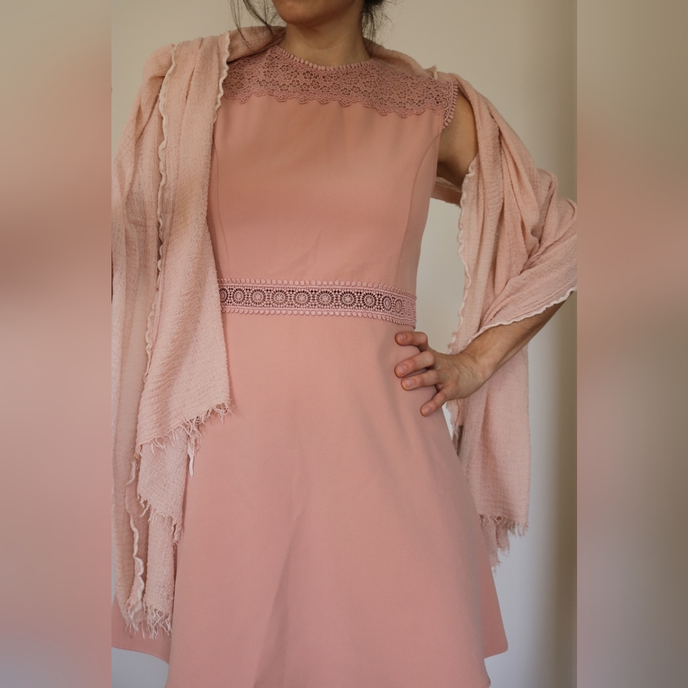 Zara dress medium Size Peach